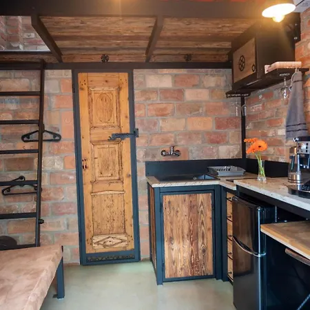 Mini Tiny House Pro 2